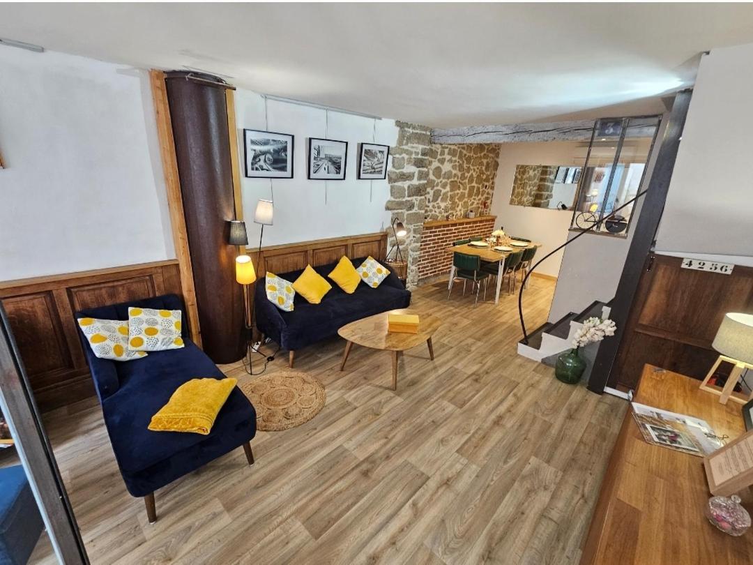 Cite Medievale- Le Remp'Art - Tout Confort - Acces Direct Pietons - Parking Gratuit Carcassonne Chambre photo